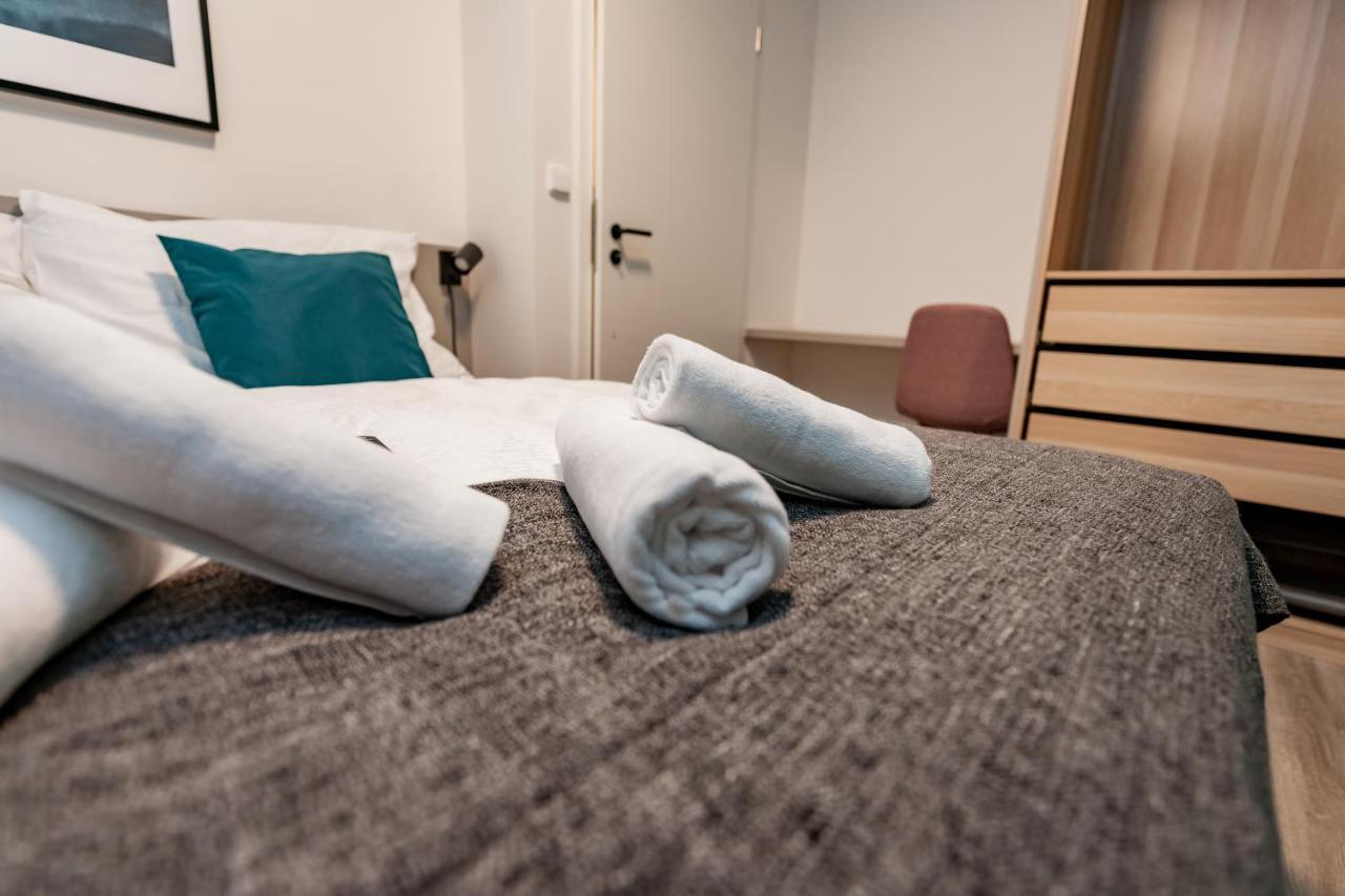 Apartments 4u: KAMPUS Upstairs Hradec Králové Esterno foto