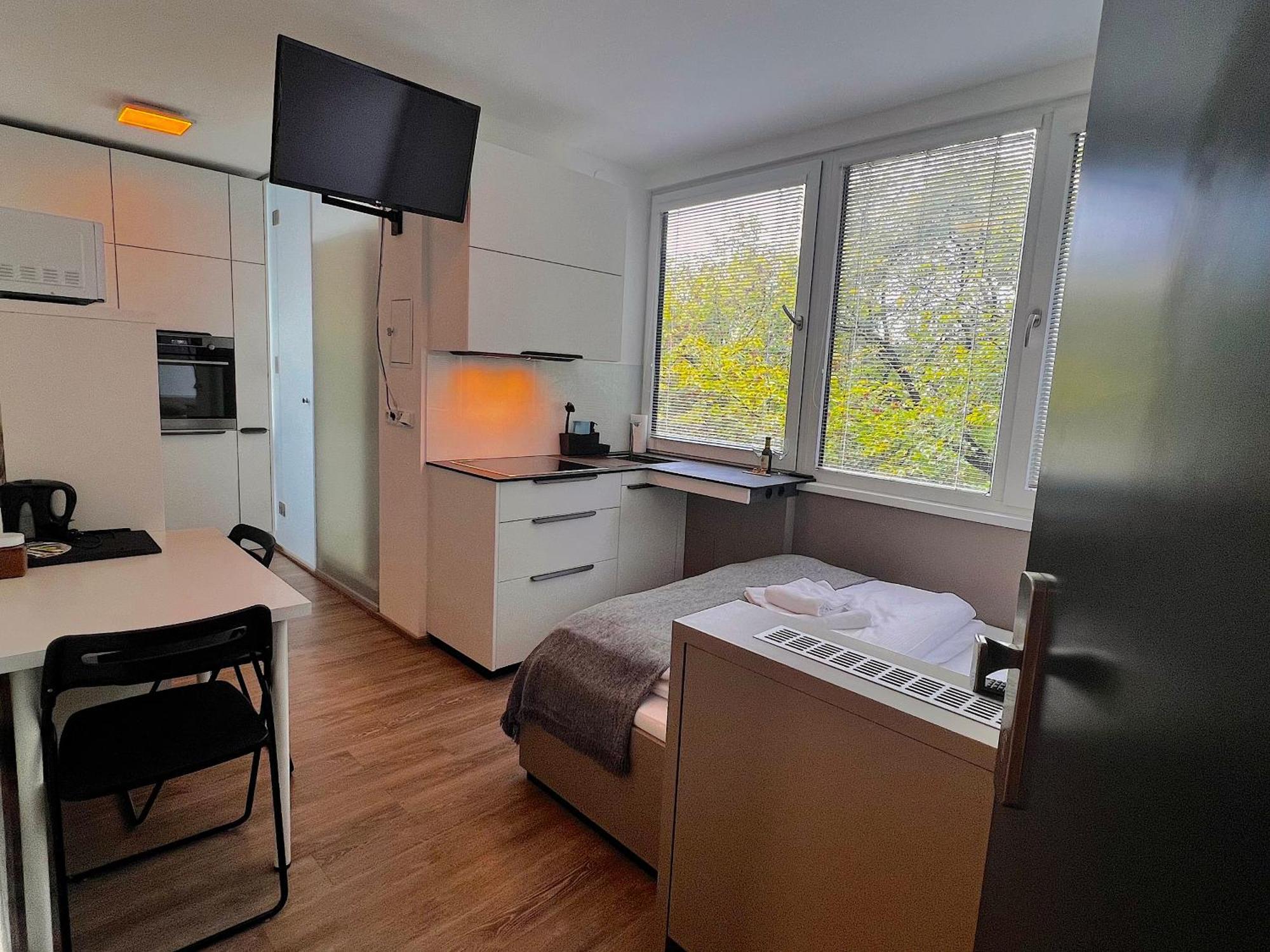 Apartments 4u: KAMPUS Upstairs Hradec Králové Esterno foto